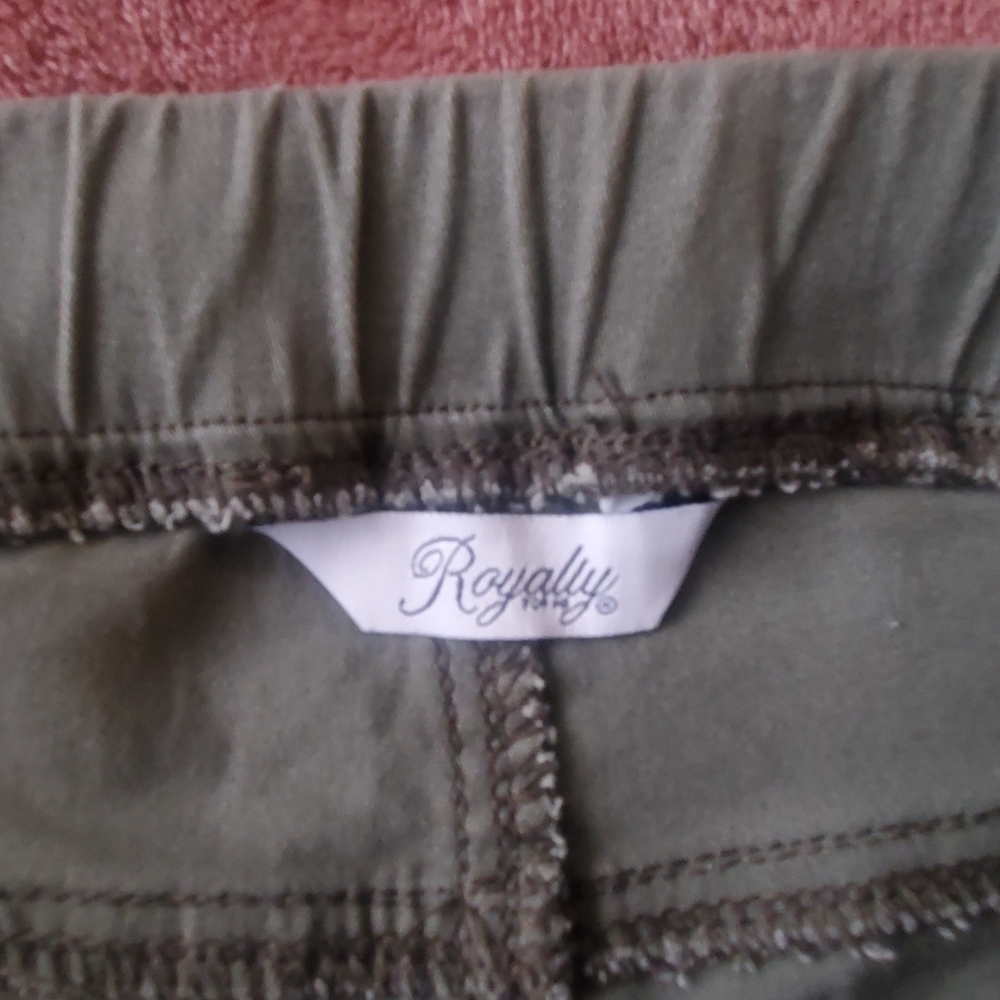 Pants - Picture 5 of 6